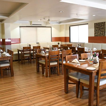 Sai Neem Tree Hotel شيردي المظهر الخارجي الصورة
