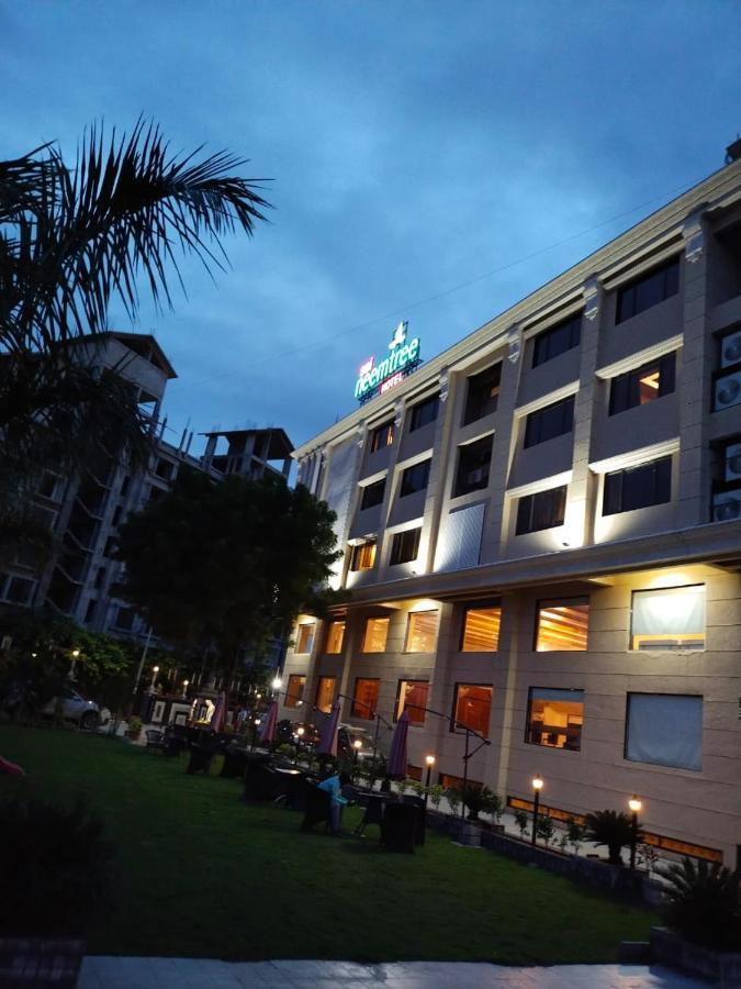 Sai Neem Tree Hotel شيردي المظهر الخارجي الصورة