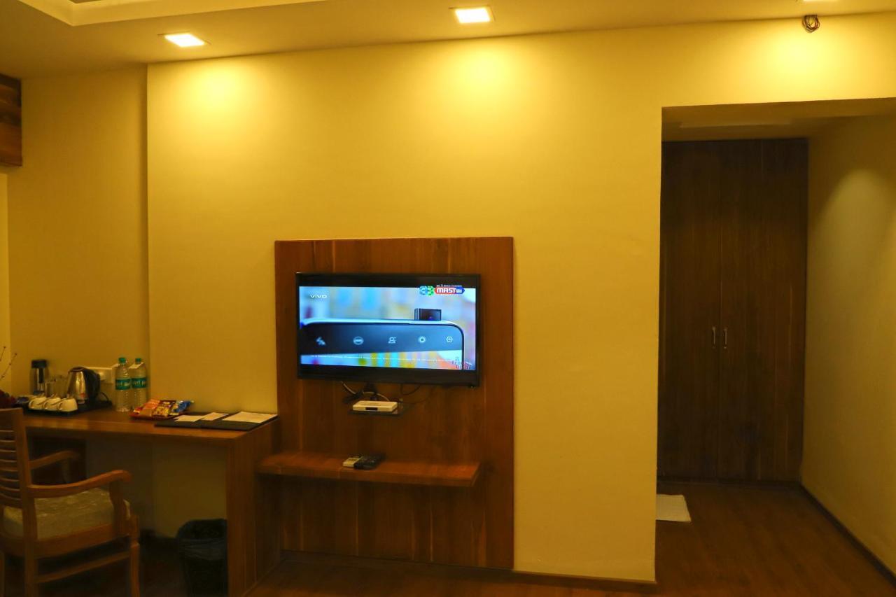 Sai Neem Tree Hotel شيردي المظهر الخارجي الصورة