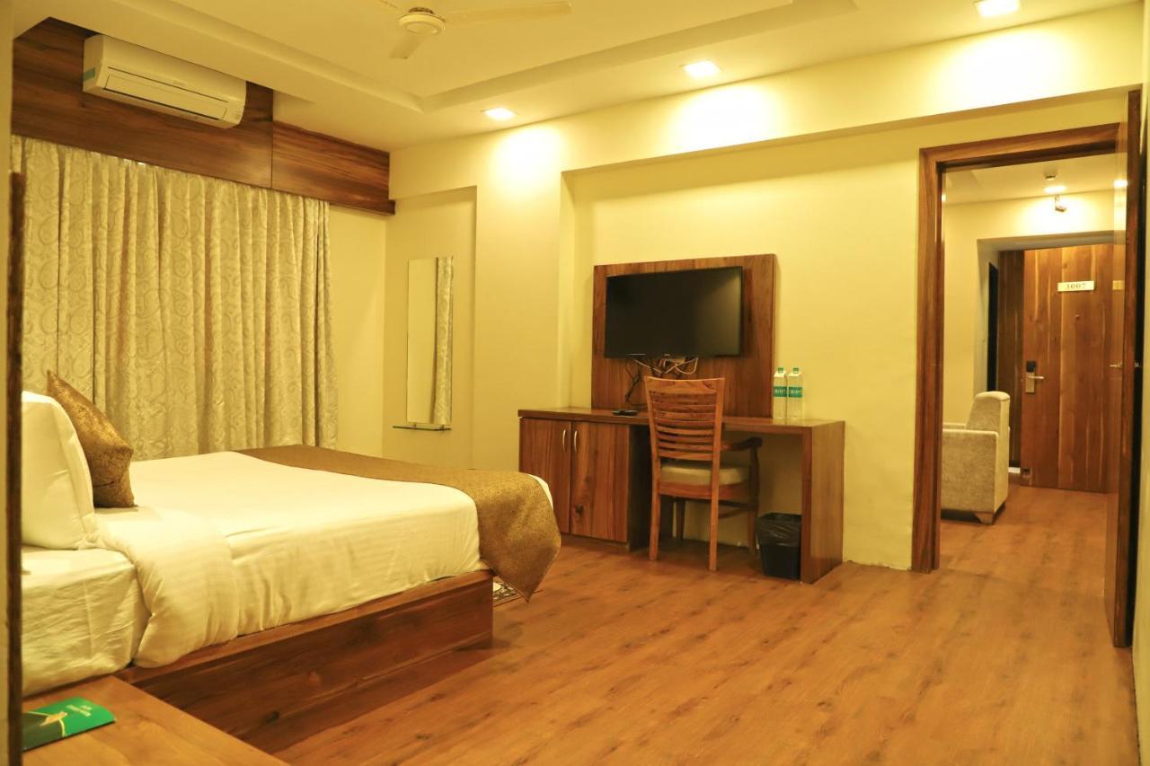 Sai Neem Tree Hotel شيردي المظهر الخارجي الصورة