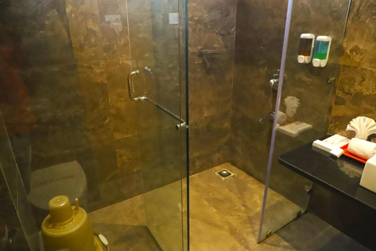 Sai Neem Tree Hotel شيردي المظهر الخارجي الصورة