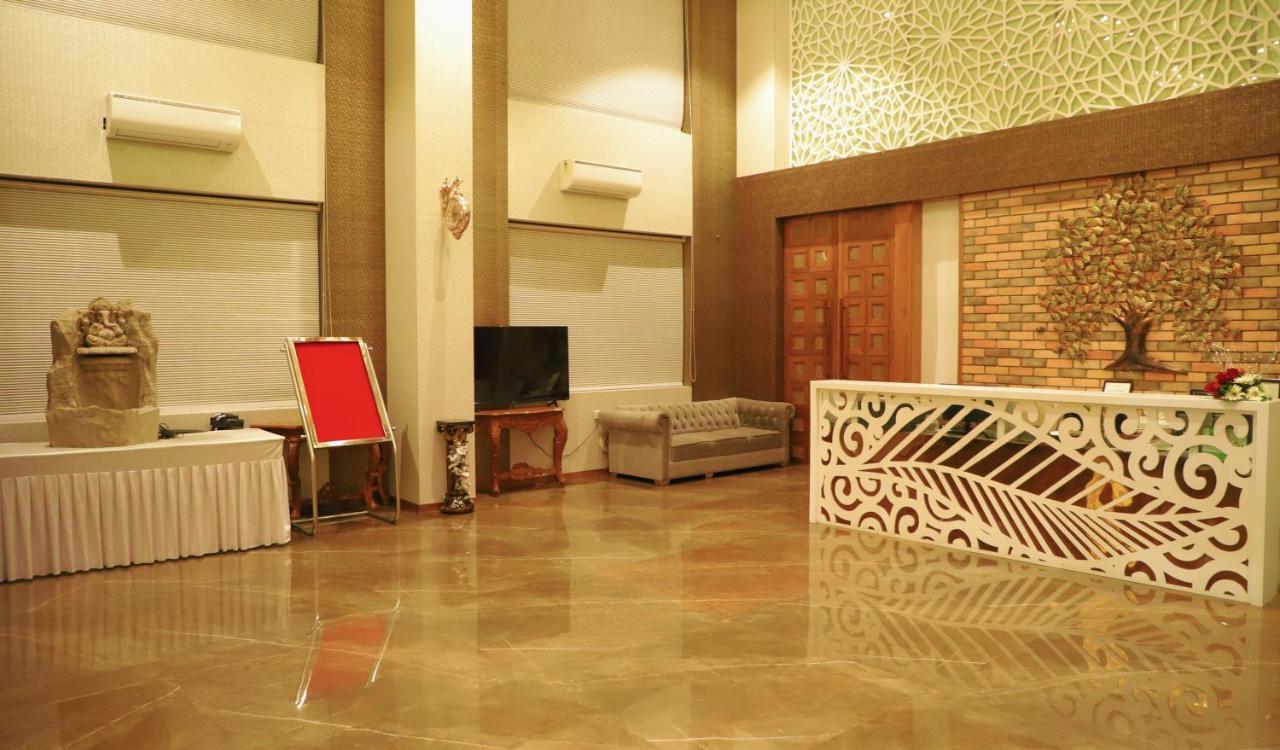 Sai Neem Tree Hotel شيردي المظهر الخارجي الصورة