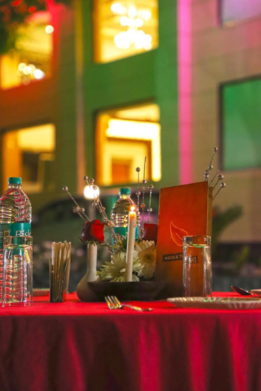 Sai Neem Tree Hotel شيردي المظهر الخارجي الصورة